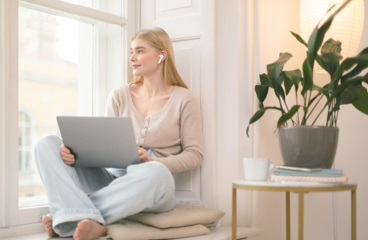Financial planning workspace with documents and analysis tools